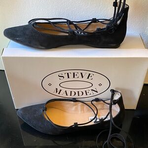 Steve Madden Black Lace-Up Flats